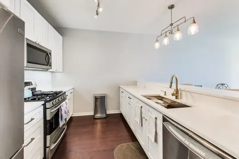 757 North Orleans Street Chicago IL 60654