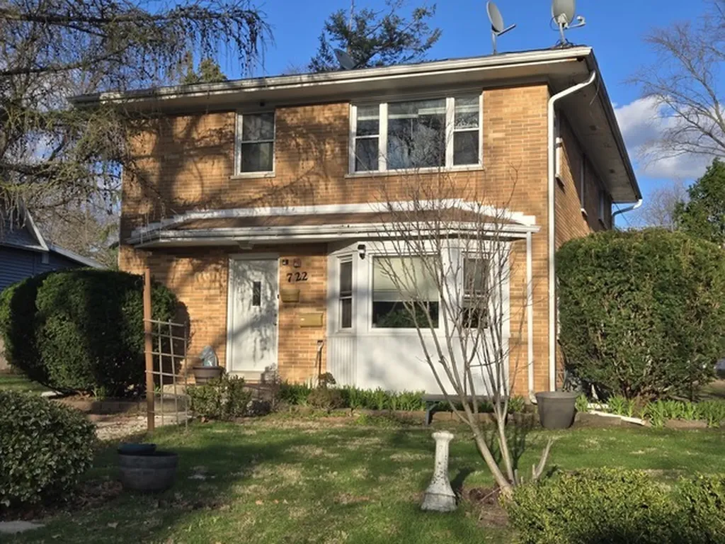 722 North Center Street Naperville IL 60563