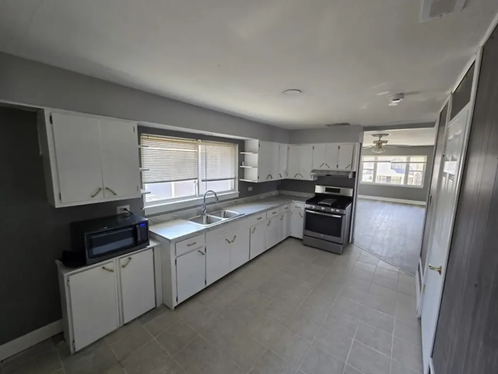 722 North Center Street Naperville IL 60563