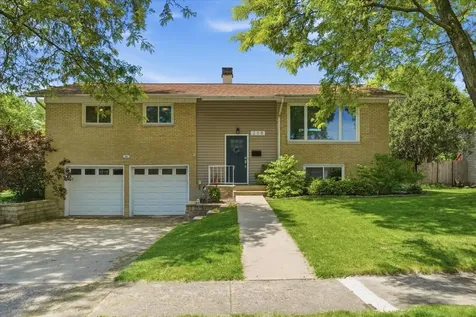 208 North Flake Drive Palatine IL 60074