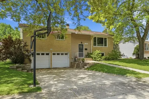 208 North Flake Drive Palatine IL 60074