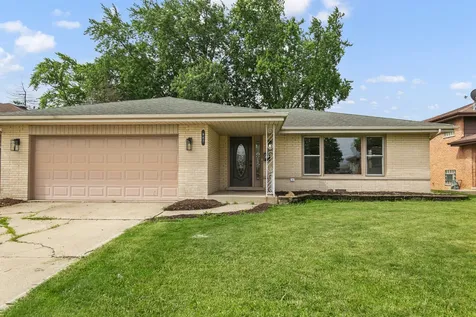 947 East 169th Street South Holland IL 60473