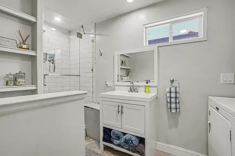 2993 Curtis Street Des Plaines IL 60018