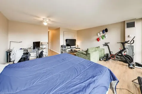 1 East Scott Street Chicago IL 60610