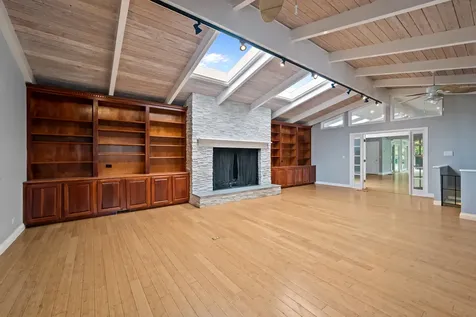 1161 Winwood Drive Lake Forest IL 60045