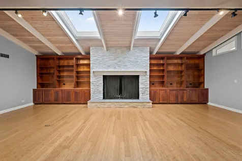 1161 Winwood Drive Lake Forest IL 60045