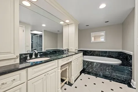 1161 Winwood Drive Lake Forest IL 60045