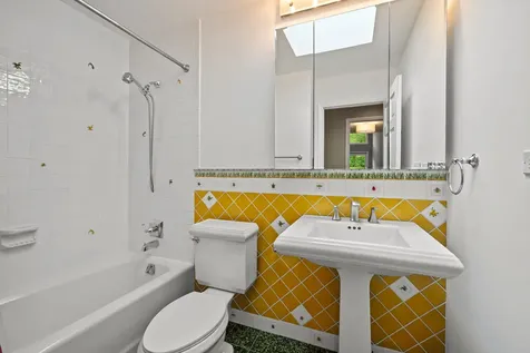 1161 Winwood Drive Lake Forest IL 60045