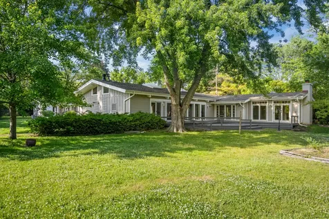 1161 Winwood Drive Lake Forest IL 60045
