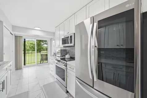 1400 North Yarmouth Place Mount Prospect IL 60056