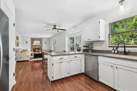 1611 Beels Court Batavia IL 60510