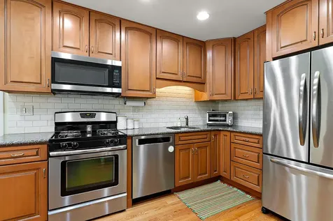 6335 North Karlov Avenue Chicago IL 60646