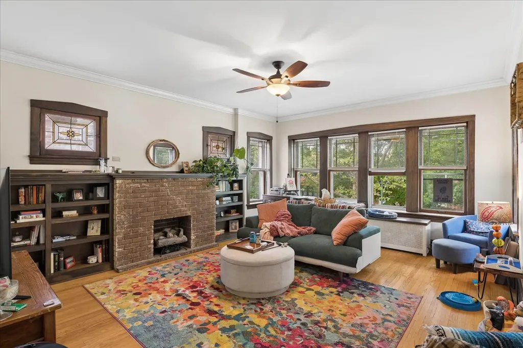 5030 North Ridgeway Avenue Chicago IL 60625