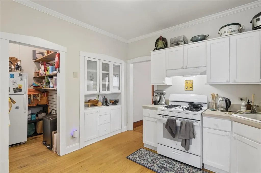 5030 North Ridgeway Avenue Chicago IL 60625