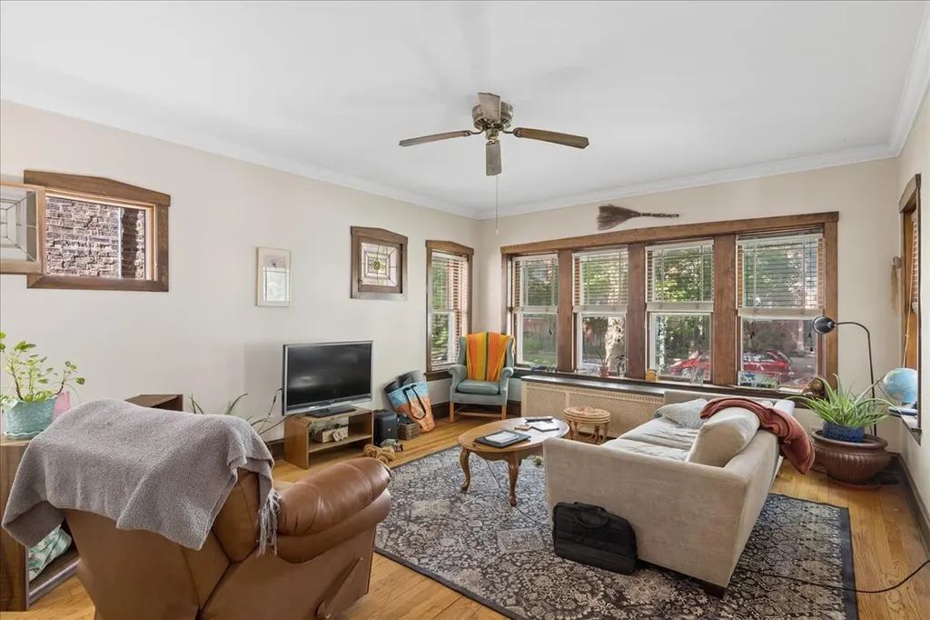 5030 North Ridgeway Avenue Chicago IL 60625