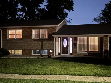 2716 Larkspur Lane Hazel Crest IL 60429