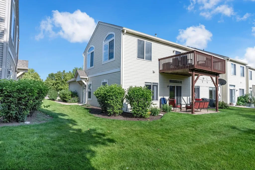 1909 Misty Ridge Lane Aurora IL 60503