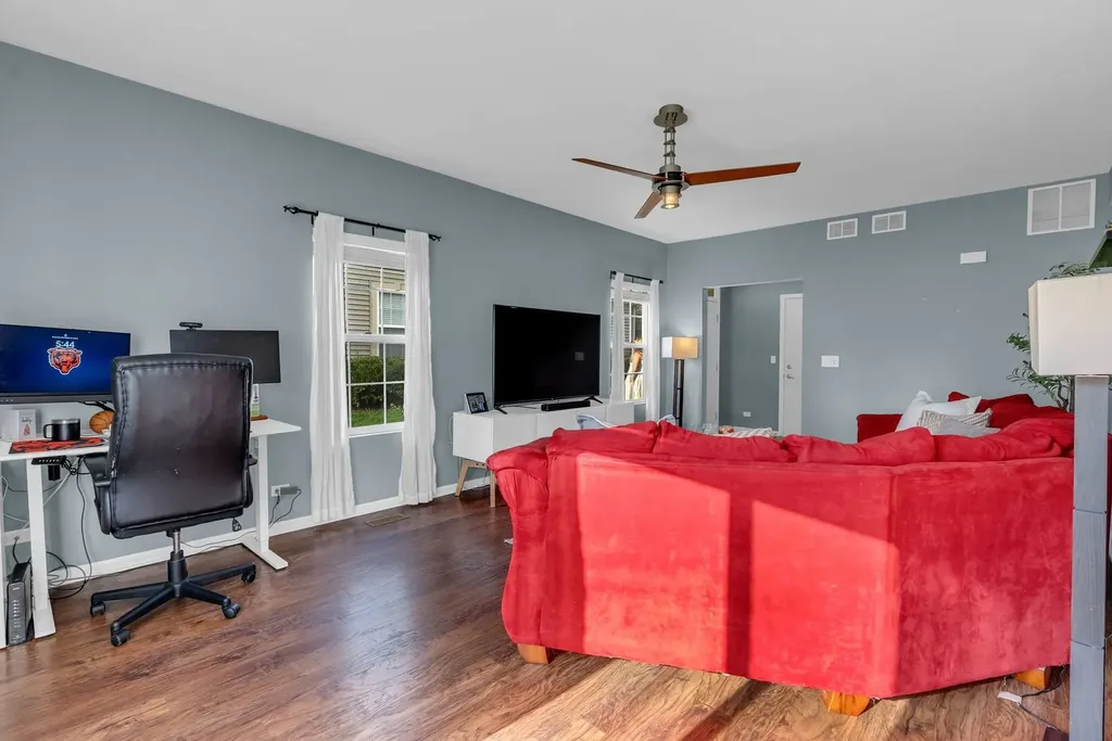 1909 Misty Ridge Lane Aurora IL 60503