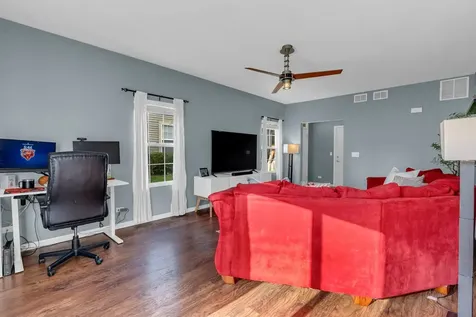 1909 Misty Ridge Lane Aurora IL 60503