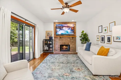 109 Bobolink Drive Grayslake IL 60030