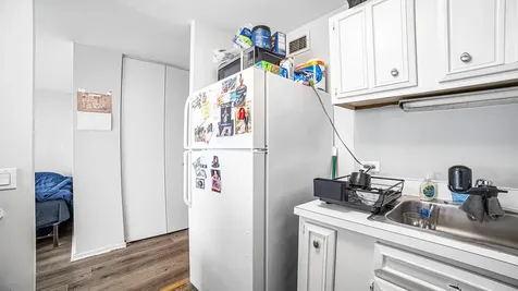 4343 North Clarendon Avenue Chicago IL 60613