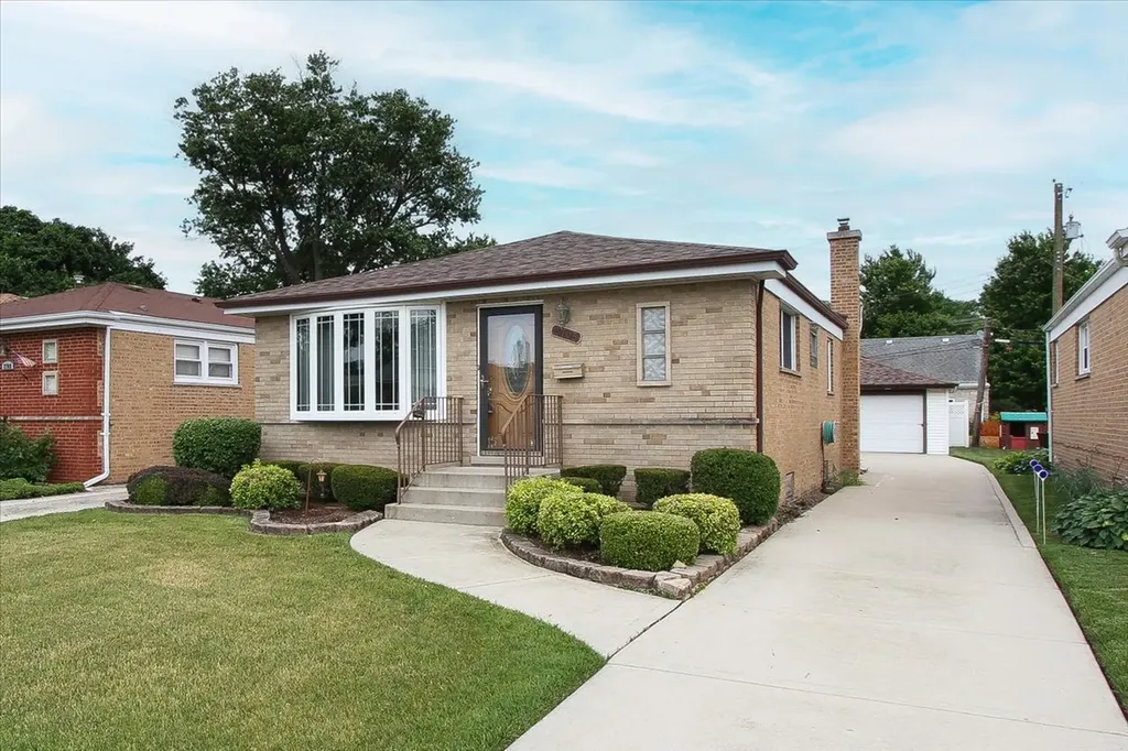 3705 Sarah Street Franklin Park IL 60131