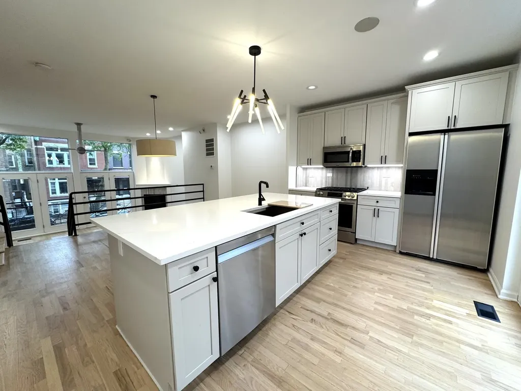 1107 North Wolcott Avenue Chicago IL 60622