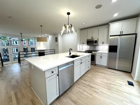 1107 North Wolcott Avenue Chicago IL 60622