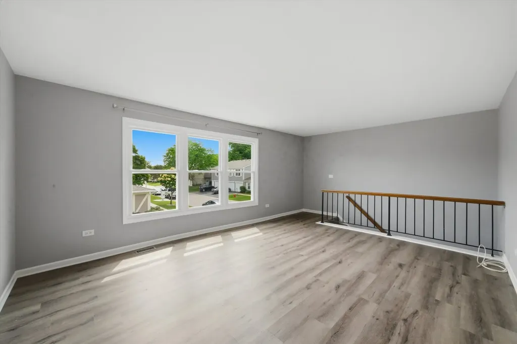 206 Nantucket Harbor Schaumburg IL 60193