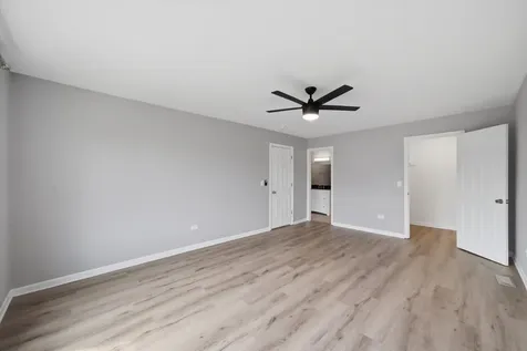 206 Nantucket Harbor Schaumburg IL 60193