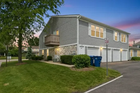 206 Nantucket Harbor Schaumburg IL 60193