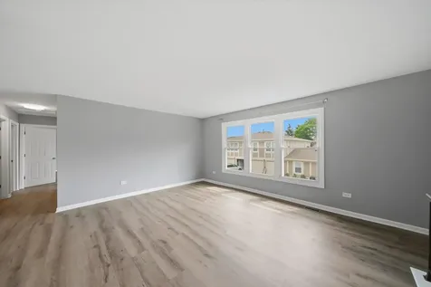 206 Nantucket Harbor Schaumburg IL 60193