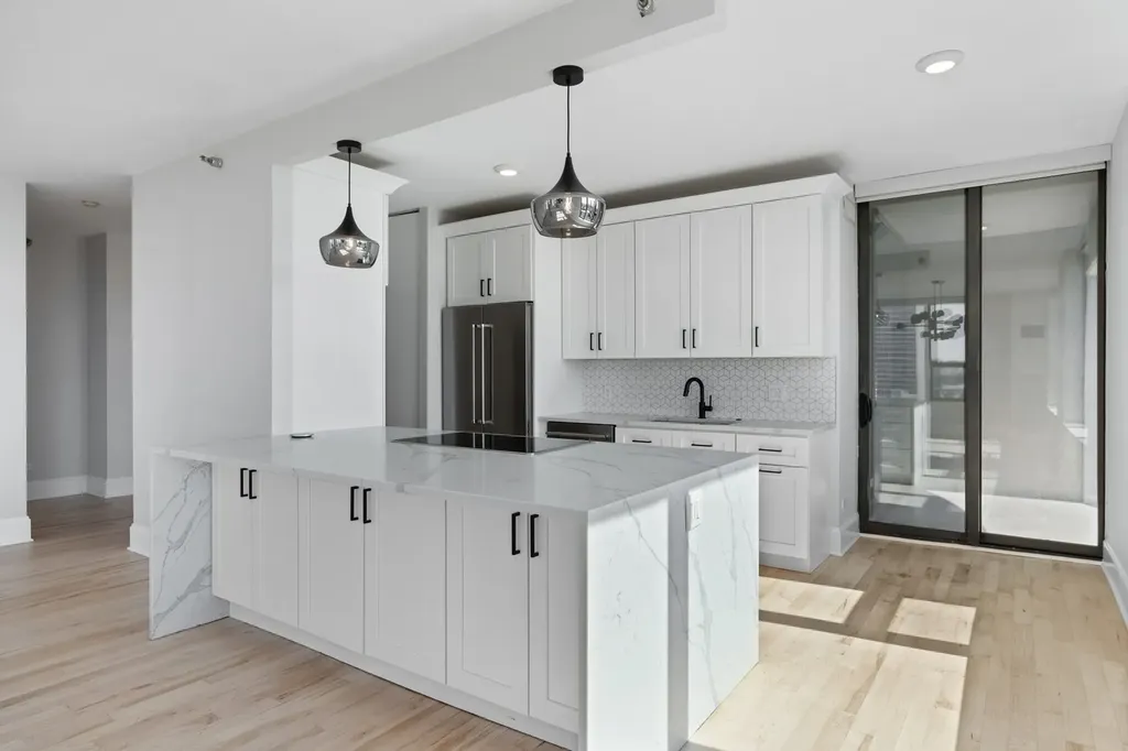 501 North Clinton Street Chicago IL 60654
