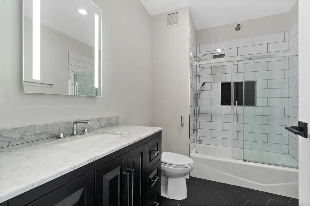 501 North Clinton Street Chicago IL 60654