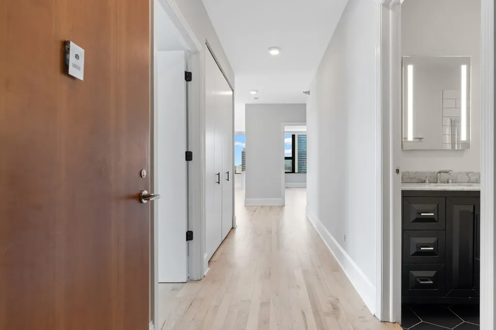 501 North Clinton Street Chicago IL 60654
