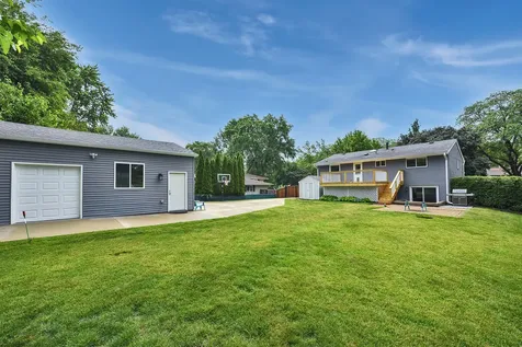 1328 Cabot Lane Schaumburg IL 60193