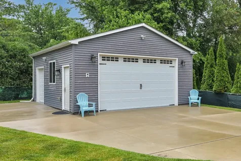 1328 Cabot Lane Schaumburg IL 60193