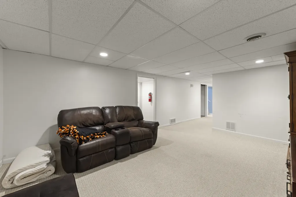 1106 Lyford Lane Wheaton IL 60187