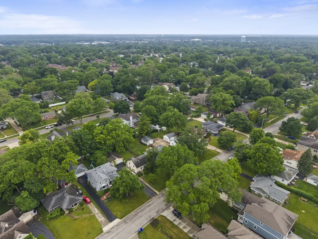 1106 Lyford Lane Wheaton IL 60187