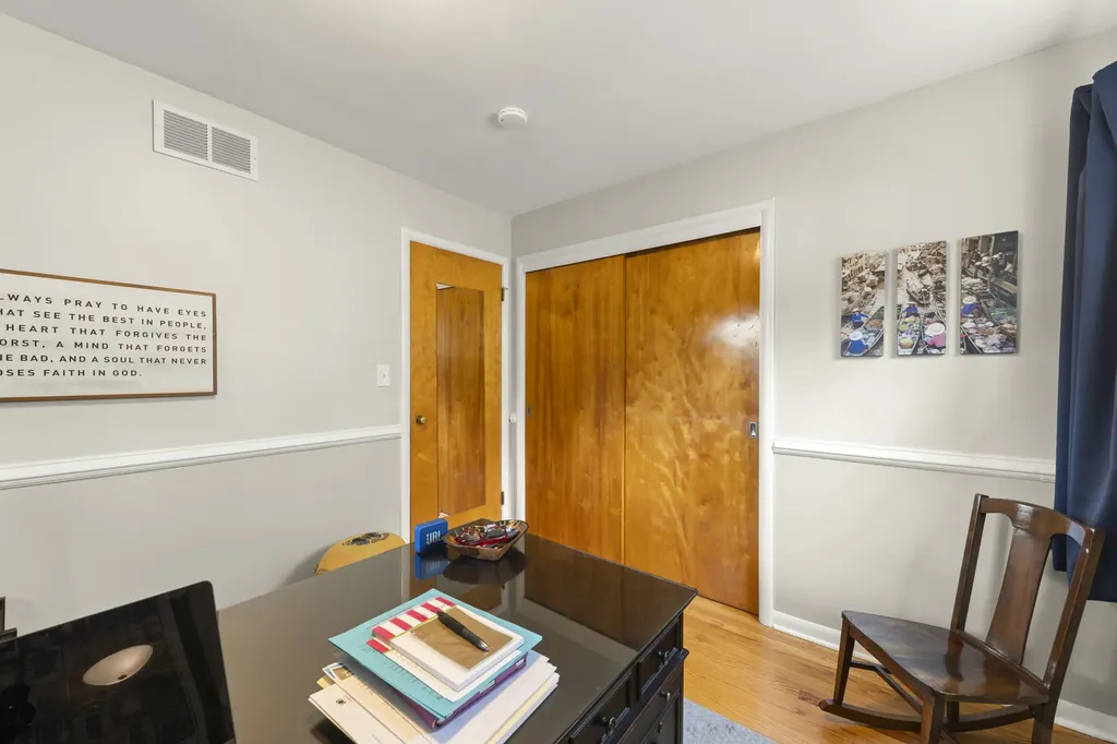 1106 Lyford Lane Wheaton IL 60187