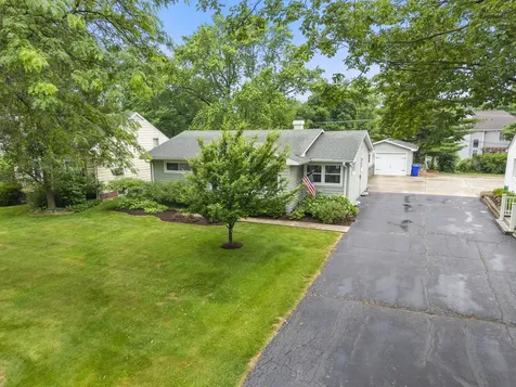 1106 Lyford Lane Wheaton IL 60187