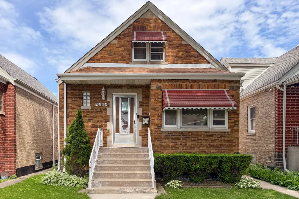 4319 South Karlov Avenue Chicago IL 60632