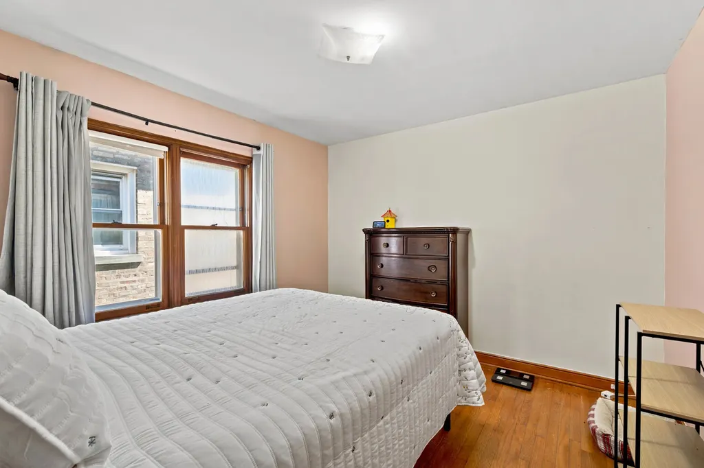 4319 South Karlov Avenue Chicago IL 60632