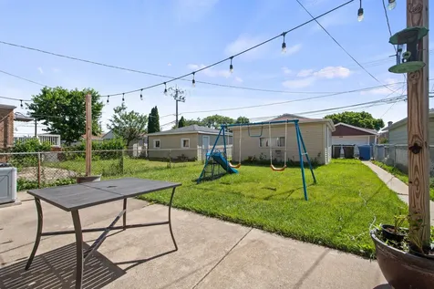 4319 South Karlov Avenue Chicago IL 60632