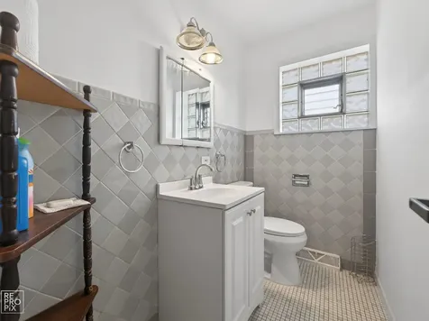 10643 South 83rd Avenue Palos Hills IL 60465