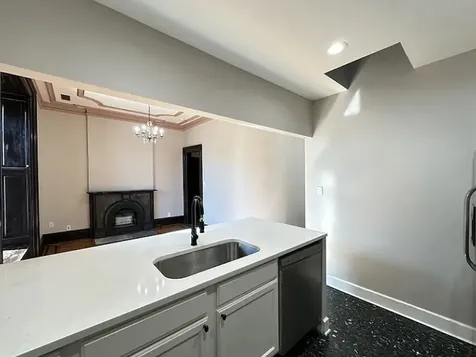 238 South Ashland Avenue Chicago IL 60607