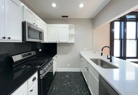 238 South Ashland Avenue Chicago IL 60607