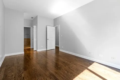 529 North Racine Avenue Chicago IL 60642