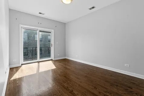 529 North Racine Avenue Chicago IL 60642