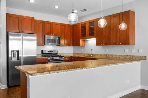 529 North Racine Avenue Chicago IL 60642